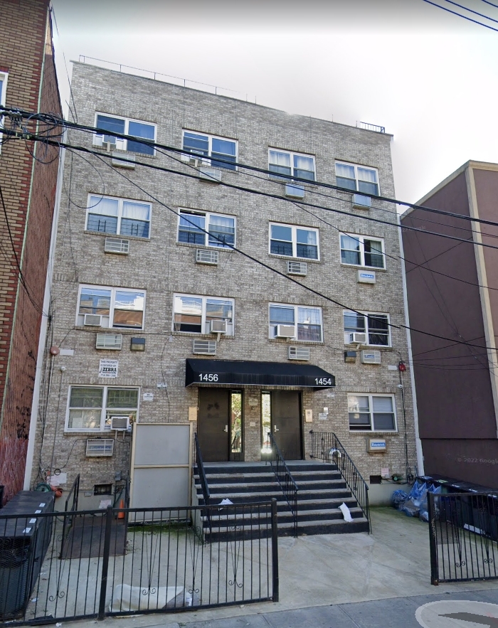 84th Street Luxury Homes project